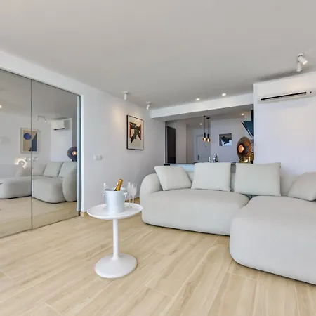 Ensueno De Luxe - 1st Line Of Sea By Lg Conciergerie